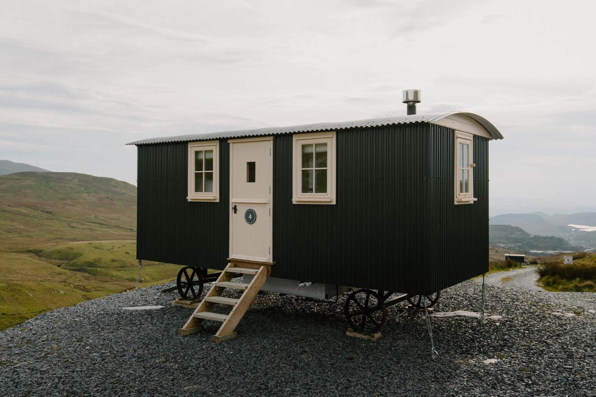 Tente de luxe Barlwyd Glamping